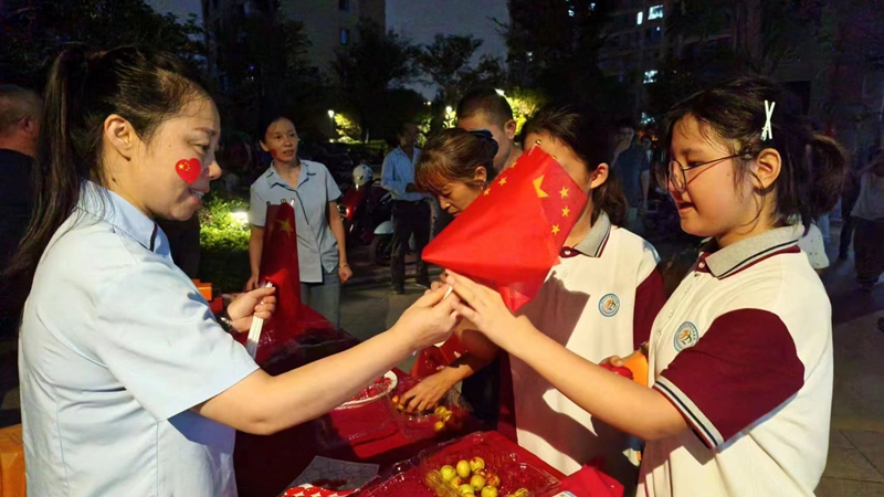 假期不停工 華悅物業員工雙節“我”在崗